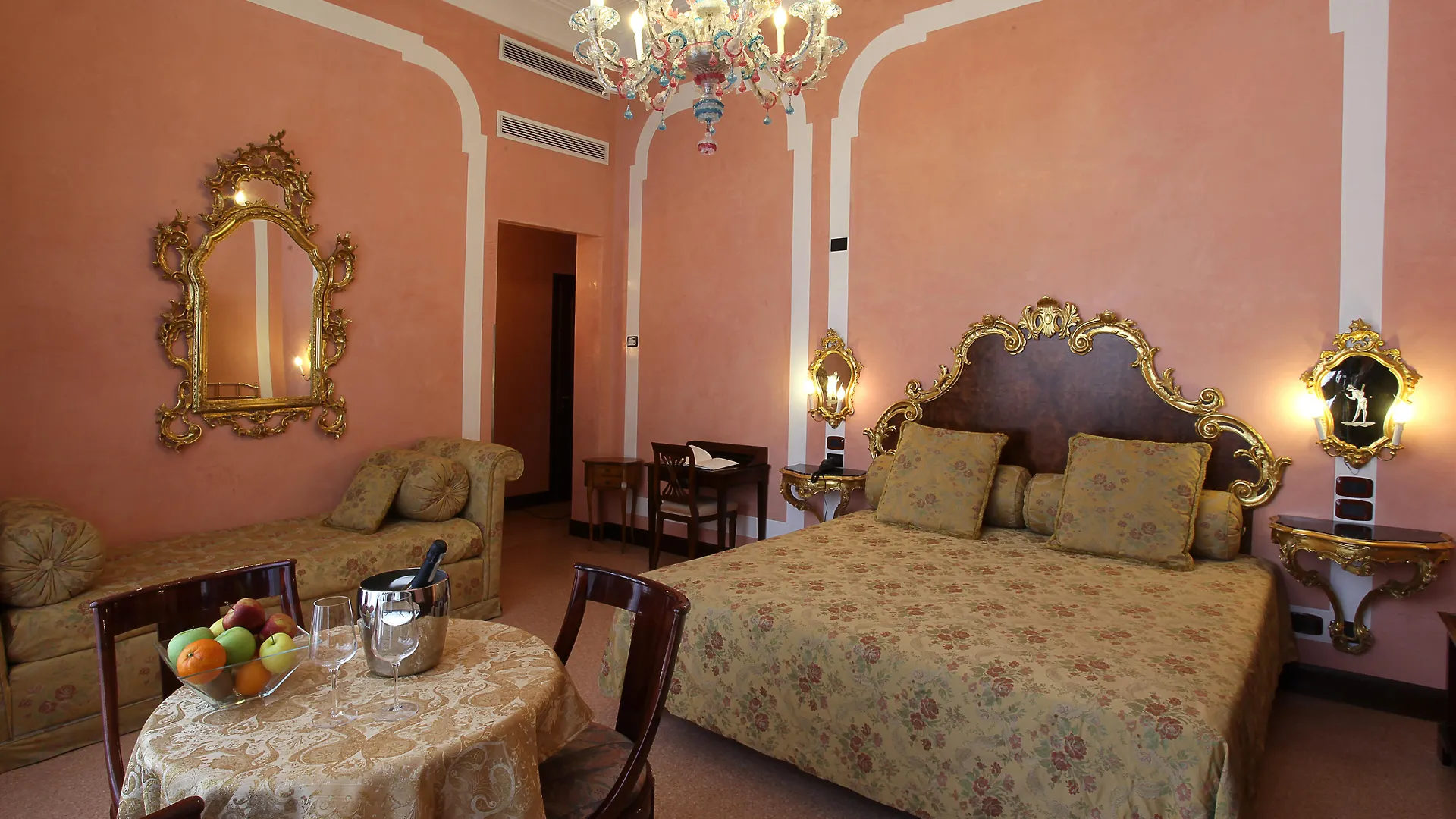 ונציה Hotel San Moise