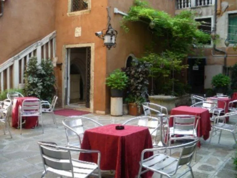Hotel San Moise Venedik