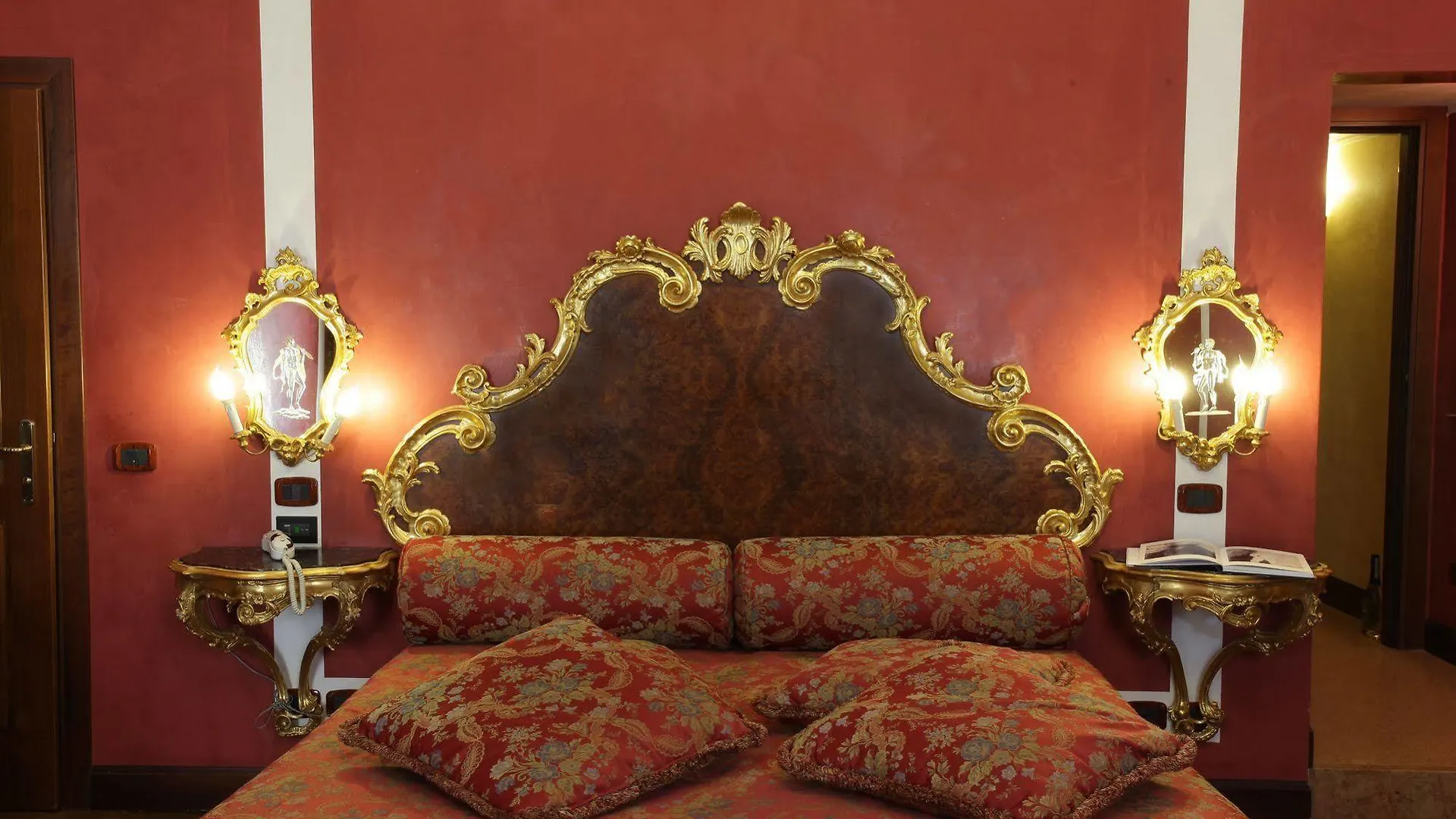 ונציה Hotel San Moise 3*,  איטליה