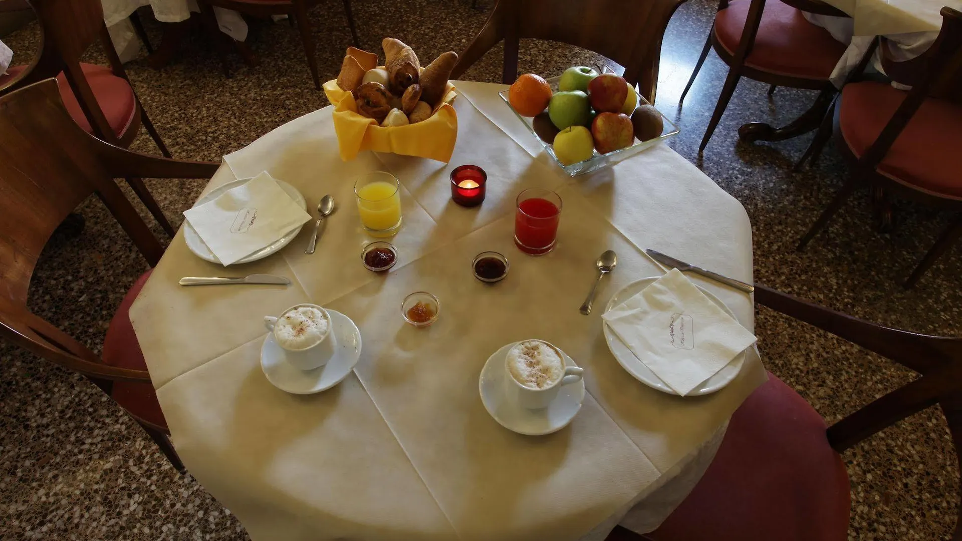 Hotel San Moise Venedik