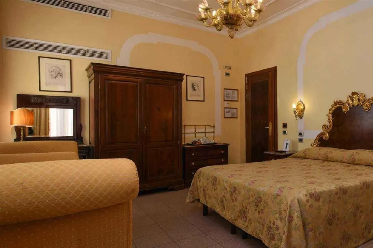ונציה Hotel San Moise